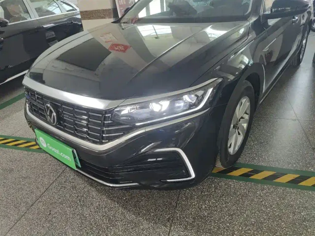 Volkswagen Passat — Фото автомобиля 17