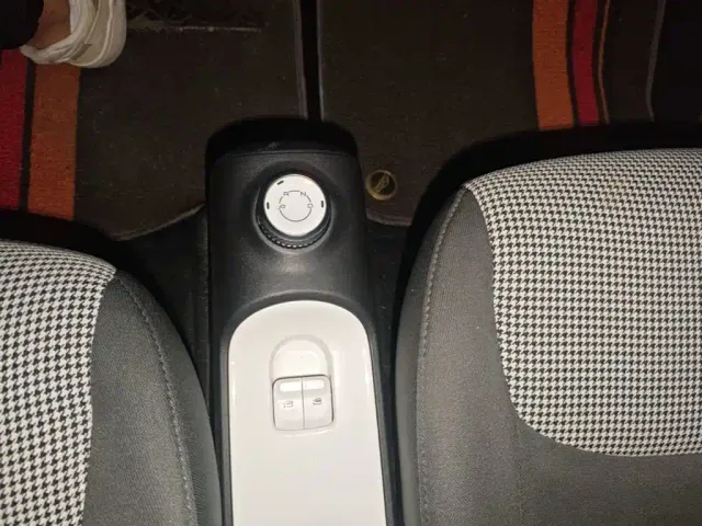 Wuling Hongguang Mini EV — Фото автомобиля 13