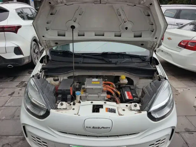 Roewe Clever — Фото автомобиля 15