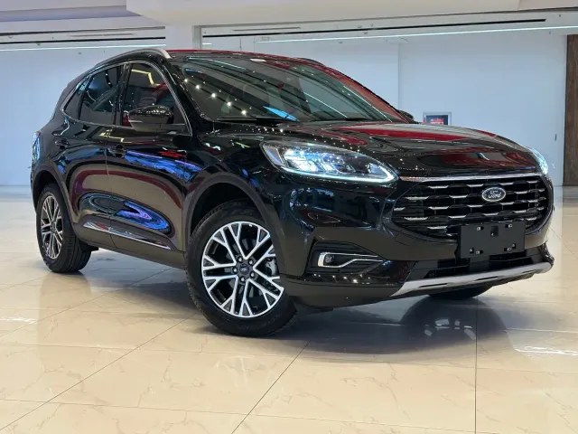 Ford Escape — Фото автомобиля 3
