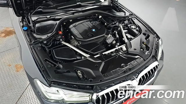 BMW 5 Series G30 — Фото автомобиля 9