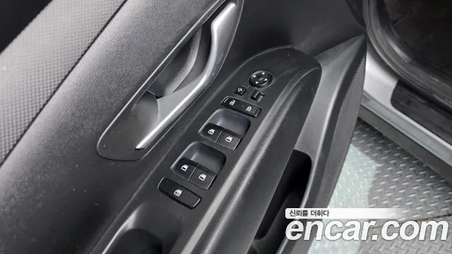 Hyundai Tucson Tucson (NX4) Дизель 2.0 4WD — Фото автомобиля 26