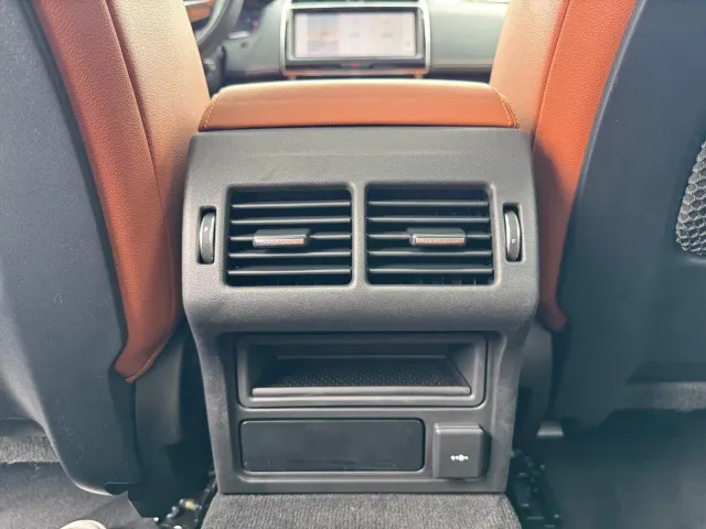 Jaguar XEL — Фото автомобиля 15