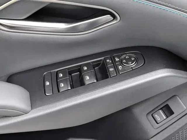 BYD Qin L — Фото автомобиля 9