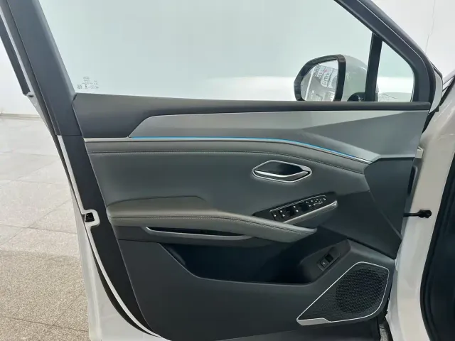 BYD Song L DM-i — Фото автомобиля 24
