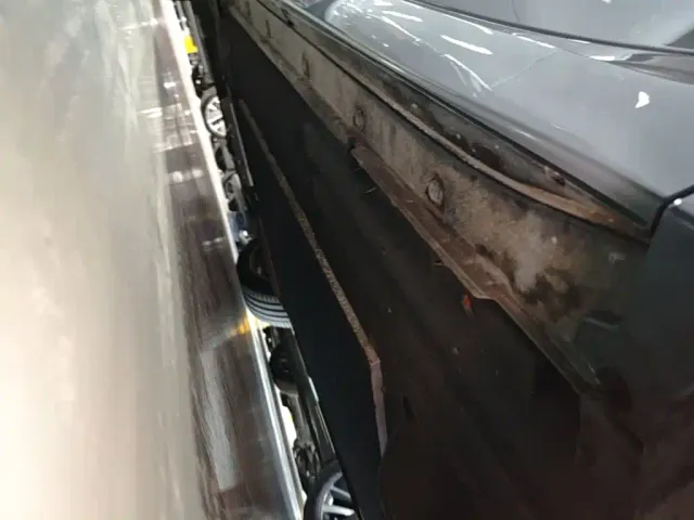 Li Auto L8 — Фото автомобиля 21