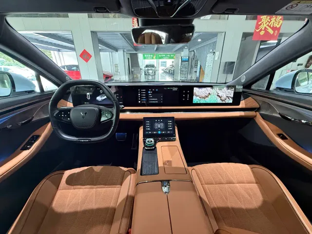 Voyah Auto VOYAH Zhuiguang 2023 4WD Flagship Edition — Фото автомобиля 7