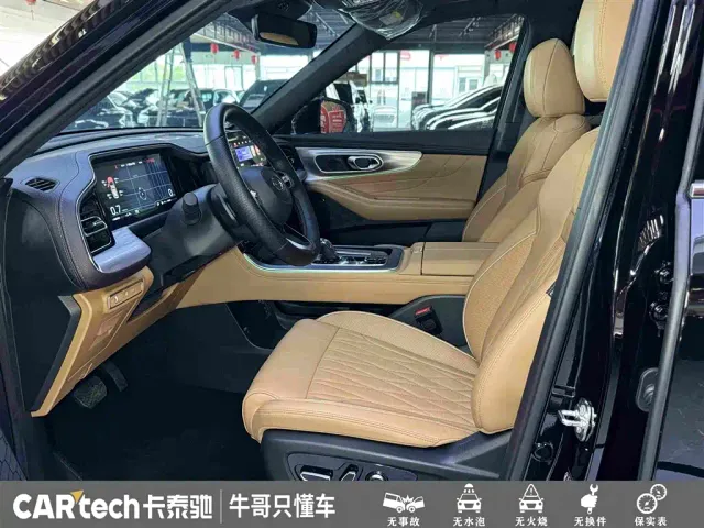 GAC Trumpchi GS8 — Фото автомобиля 17