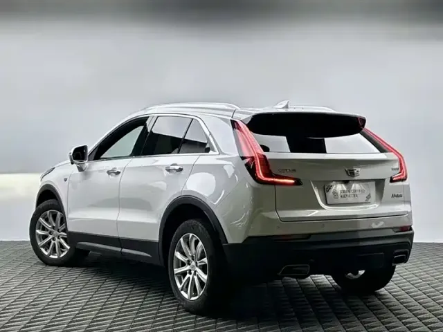 Cadillac XT4 — Фото автомобиля 5
