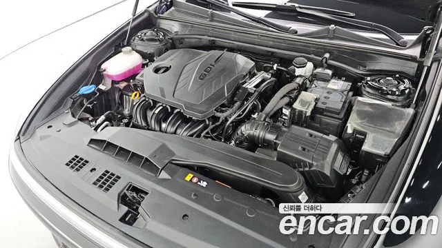 Hyundai Grandeur GN7 — Фото автомобиля 9