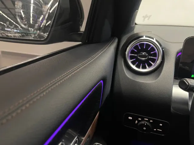 Mercedes-Benz GLB-Class — Фото автомобиля 16