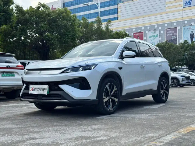Фотография автомобиля — BYD Song Pro