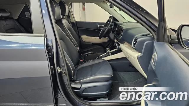 Hyundai Venue — Фото автомобиля 26