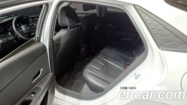 Hyundai AVANTE Новый Avante (CN7) — Фото автомобиля 11