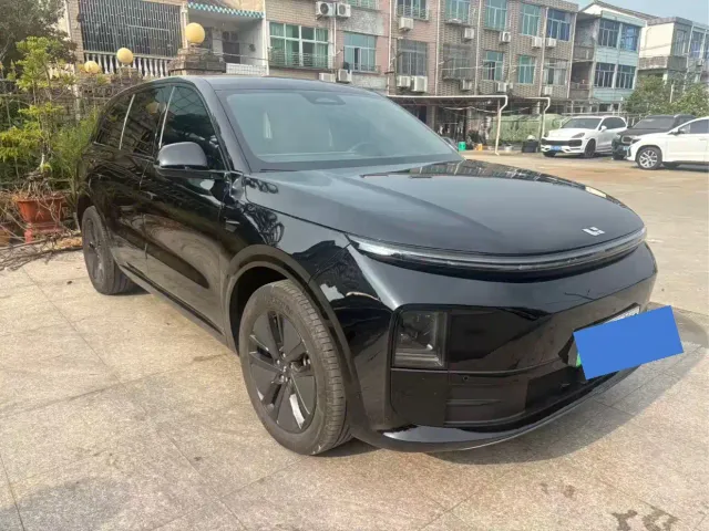 Li Auto L6 — Фото автомобиля 3