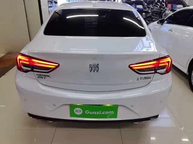 Buick Regal — Фото автомобиля 5