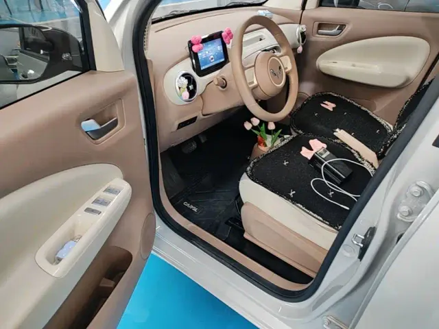 Wuling Hongguang Mini EV — Фото автомобиля 15