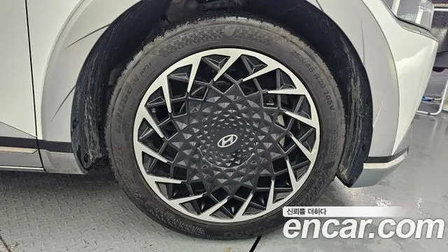 Hyundai Ioniq 5 — Фото автомобиля 5