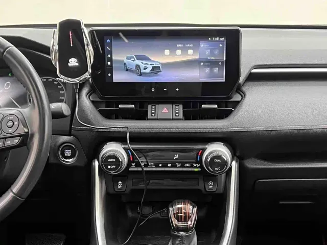 Toyota Wildlander — Фото автомобиля 20