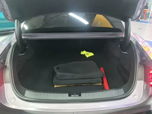 Xiaomi SU7 — Фото автомобиля 18