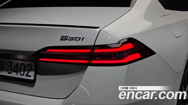 BMW 5 Series G60 — Фото автомобиля 8