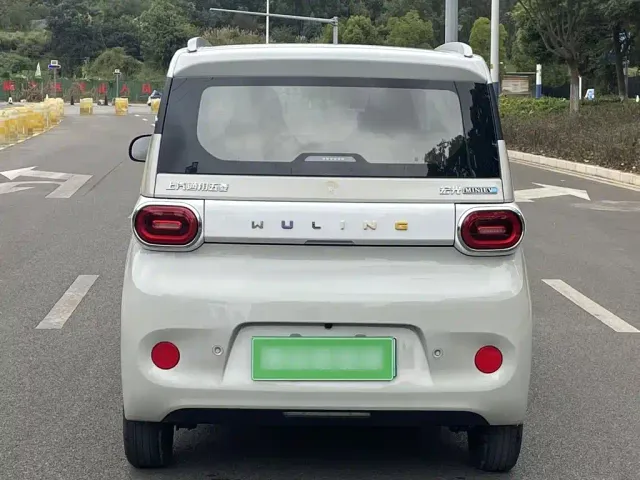 Wuling Hongguang Mini EV — Фото автомобиля 24