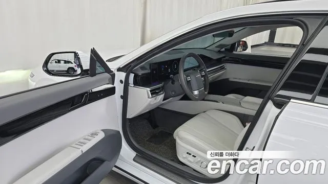 Hyundai Grandeur GN7 — Фото автомобиля 15