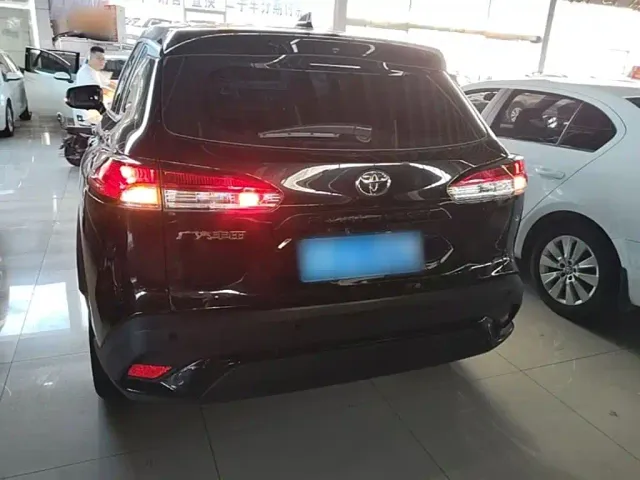 Toyota Frontlander — Фото автомобиля 5
