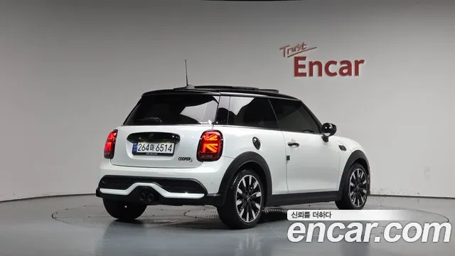 MINI Cooper — Фото автомобиля 2