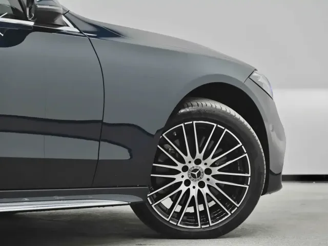 Mercedes-Benz C-Class — Фото автомобиля 10