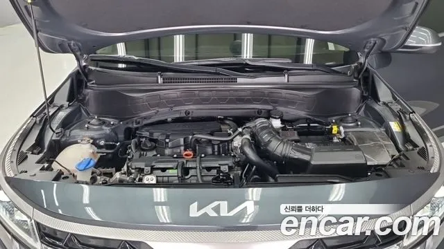 Kia Seltos Бензин 1.6 турбо 2WD — Фото автомобиля 6