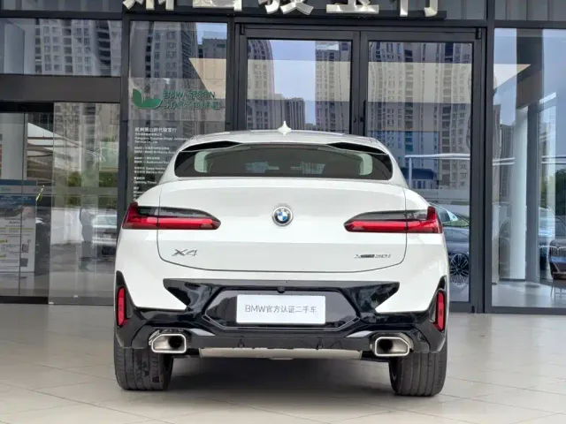 BMW X4 — Фото автомобиля 4