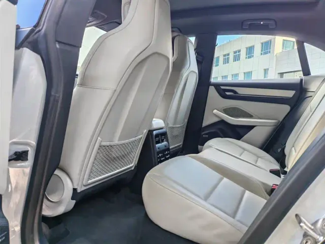 Porsche Macan EV — Фото автомобиля 7