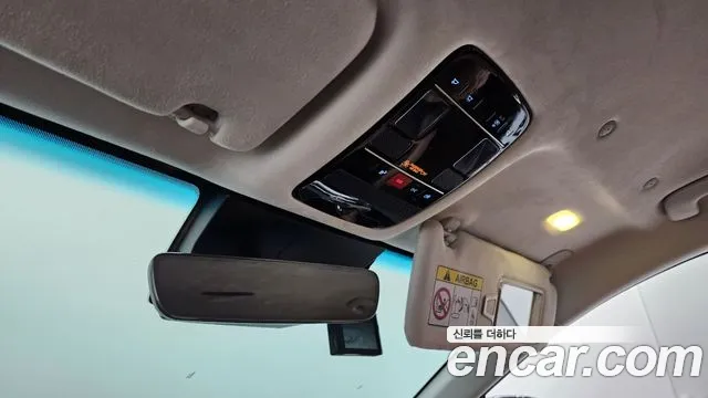 Hyundai Grandeur Grandeur (GN7) 3.5 Бензин 4WD — Фото автомобиля 17