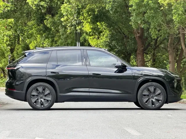 Nio ES7 — Фото автомобиля 2