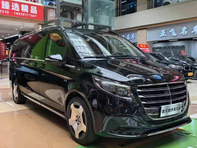 Mercedes-Benz V-Class — Фото автомобиля 4
