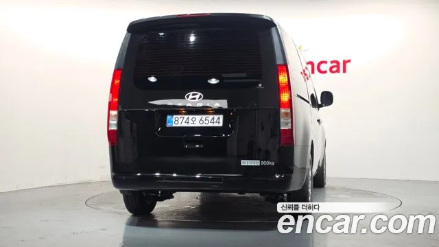 Hyundai Staria Staria — Фото автомобиля 3