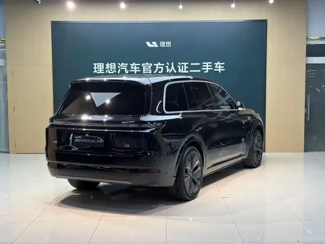 Li Auto L9 — Фото автомобиля 3