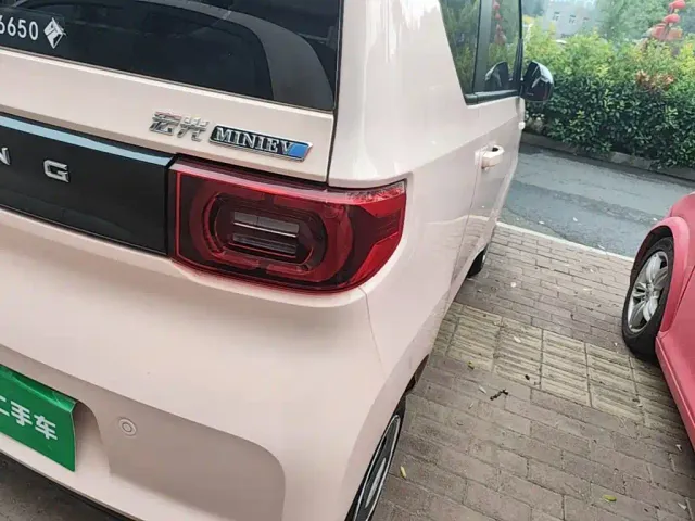 Wuling Hongguang Mini EV — Фото автомобиля 7