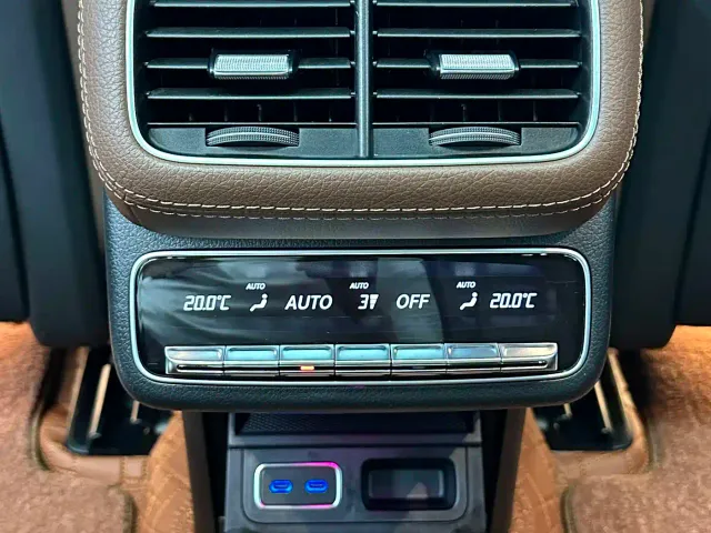 Mercedes-Benz GLE-Class — Фото автомобиля 29