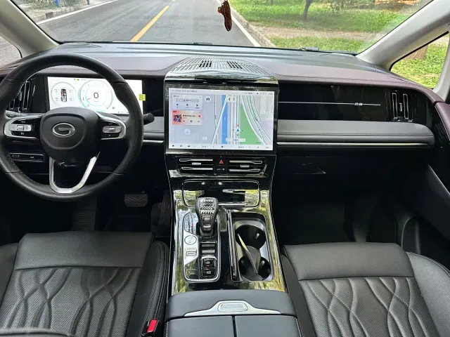 GAC Trumpchi M8 — Фото автомобиля 13