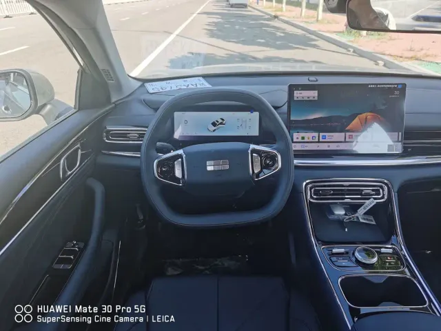 Geely Galaxy Stellar 6 — Фото автомобиля 9
