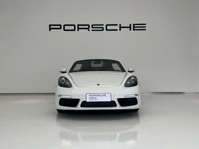 Porsche 718 — Фото автомобиля 2