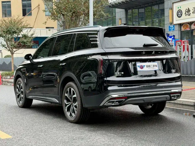 Hongqi HS7 — Фото автомобиля 4