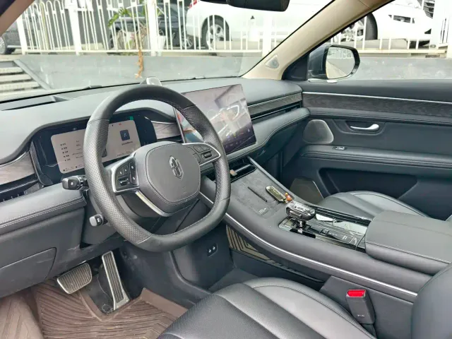 Aito M7 — Фото автомобиля 14