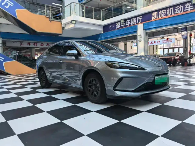 BYD Seal 05 DM-i — Фото автомобиля 3
