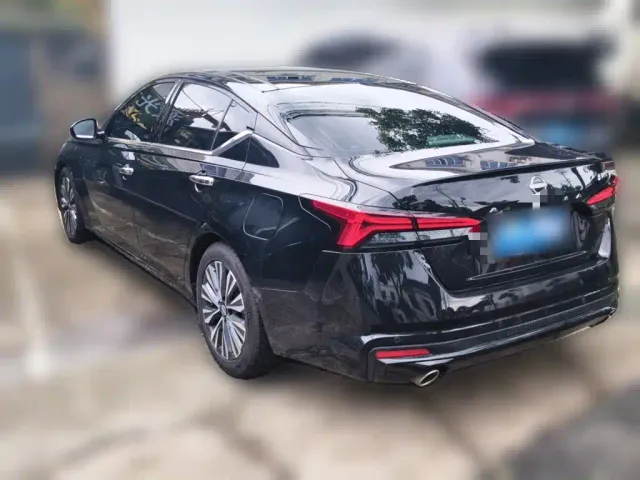 Nissan Teana — Фото автомобиля 24