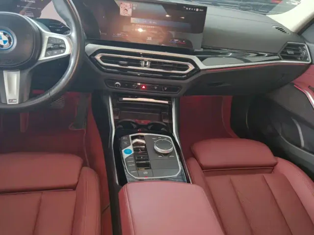 BMW i3 — Фото автомобиля 13
