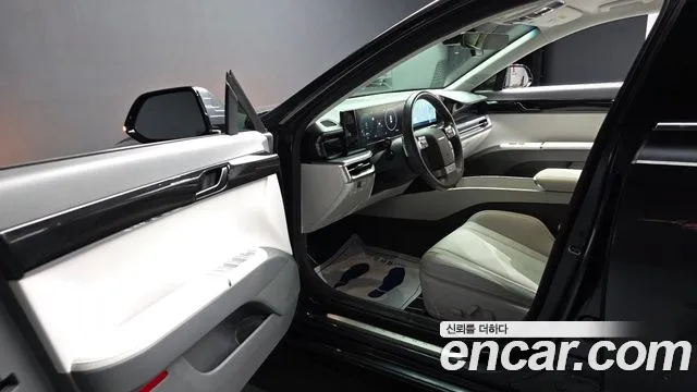 Hyundai Grandeur GN7 — Фото автомобиля 15