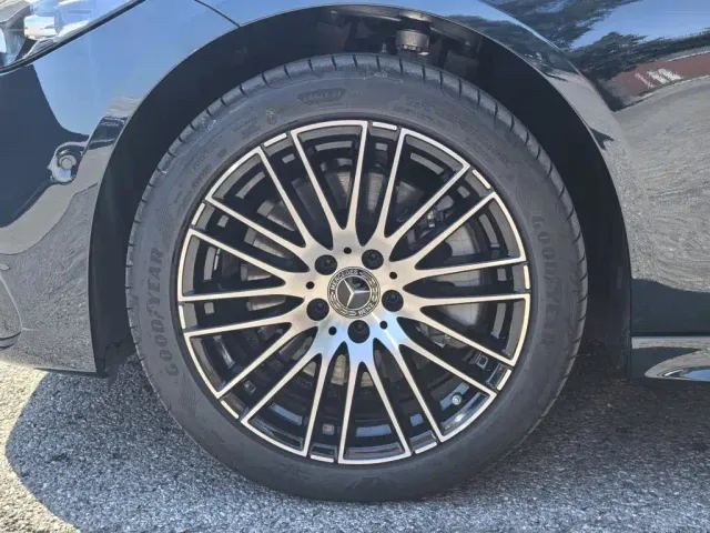 Mercedes-Benz C-Class — Фото автомобиля 14